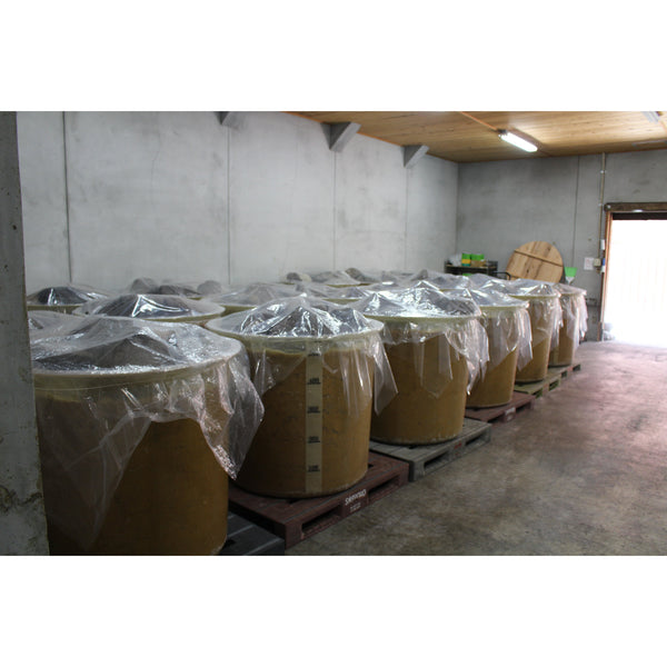 Adachi Jozo Aged Aka Miso Naturally Fermented Red Miso Paste 500g