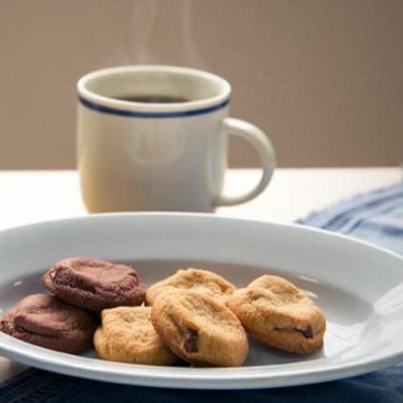 Country MA'AM Soft Chocolate Chip Cookies Rich Vanilla Flavor 12 Pieces