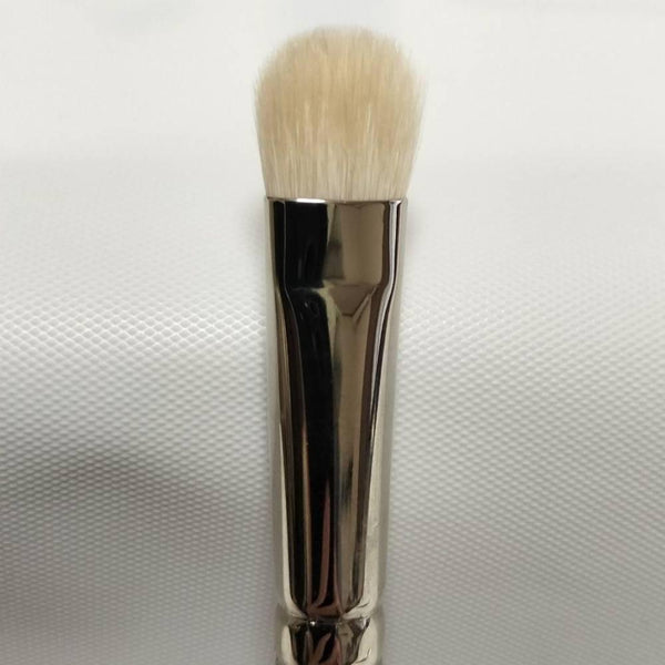 Hakuhodo Japanese Makeup Brush for Eyeshadow J142