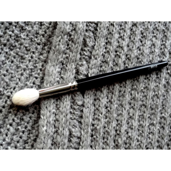 Hakuhodo Japanese Makeup Brush for Eyeshadow J5522