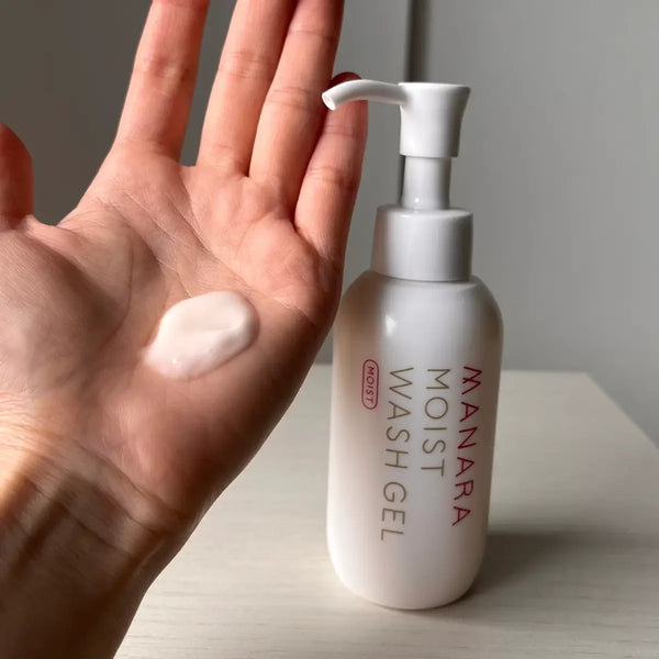 Manara Moist Wash Gel Cleanser Highly Moisturizing Serum Face Wash