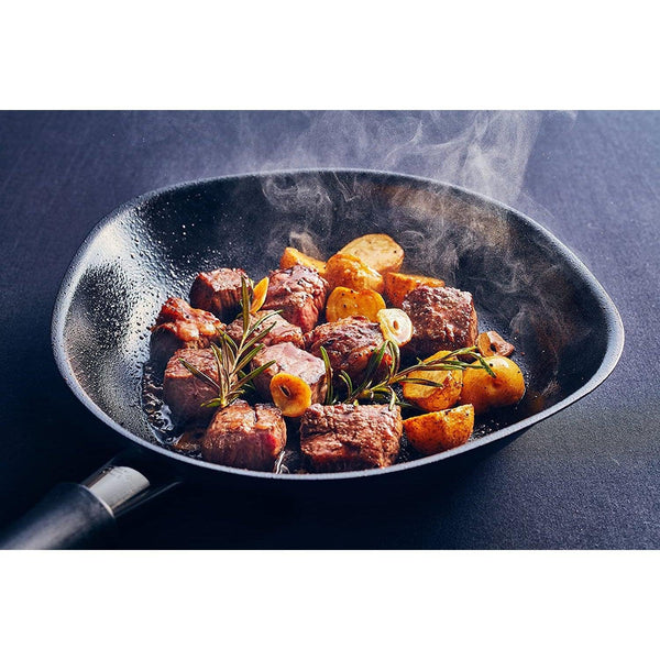 Sori Yanagi Iron Frying Pan Magma Plate with Stainless Steel Lid 25cm