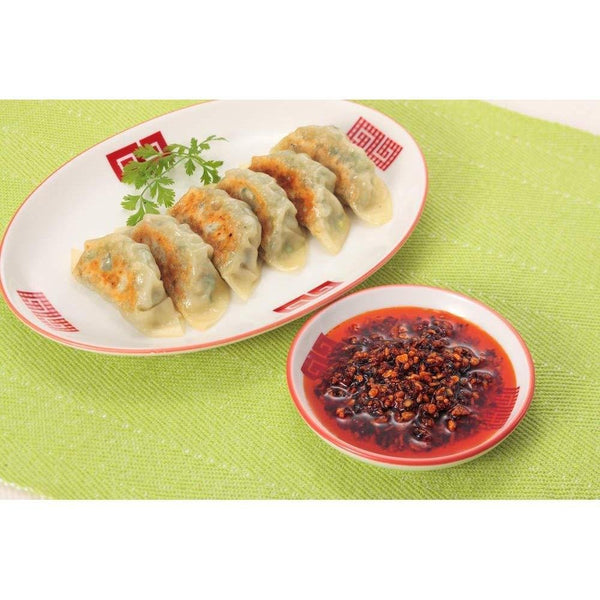 Momoya Rayu Chili Oil with Fried Garlic Umami Topping 110g