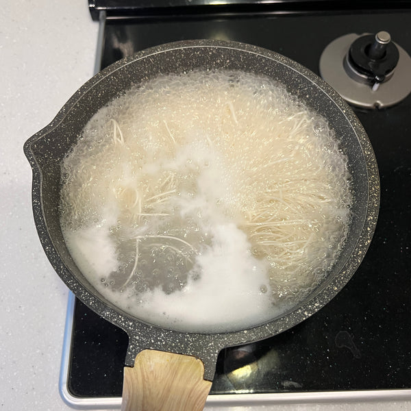 bringing the somen noodles to a boil