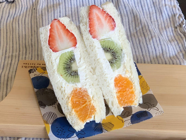 How to Make Fruit Sandos (Japan’s Instagram-Worthy Fruit Sandwich Recipe)