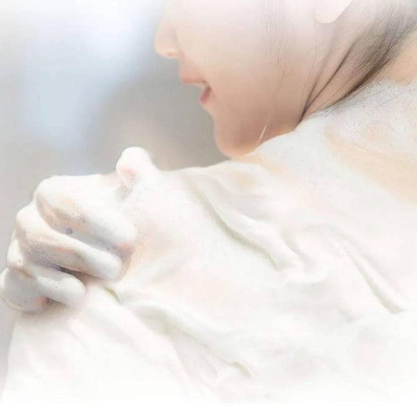 Dove Premium Moisture Care Foaming Body For Soft Smooth Skin 470g