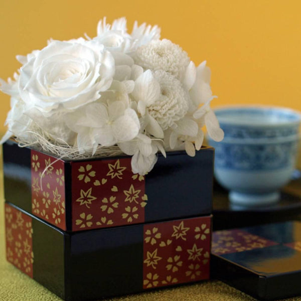 Isuke Mini Jubako Japanese Tiered Box Lacquered Wooden Box