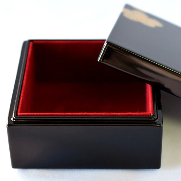 Isuke Small Lacquerware Jewelry Box Red & Gold Flower Pattern