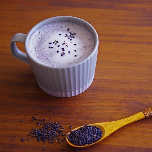 Kuki Kuro Goma Latte Japanese Black Sesame Latte Powder 150g