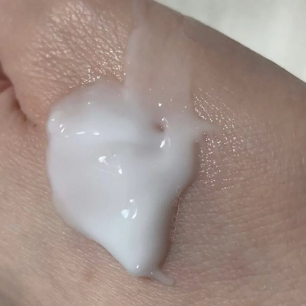 Loshi Horse Oil Skin Cream Deep Moisture Body and Face Cream 220g