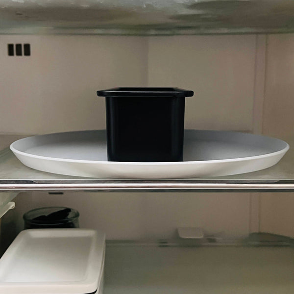 chilling the matcha mizu yokan in the refrigerator