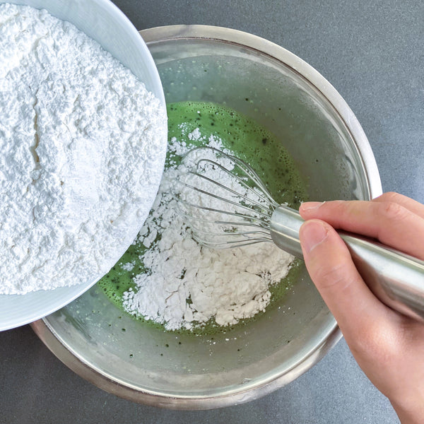 adding the mochiko flour to the matcha mixture