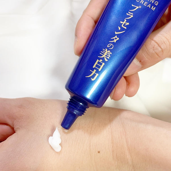 Meishoku Moisturizing Eye Cream for Fine Lines & Puffiness 30g