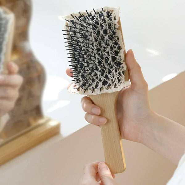 Natural Silk Moisturizing Hair Brush Cover For Shiny Hair 12.5cm