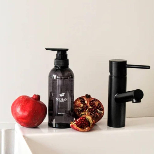 Nehan Tokyo Gentle Body Soap Refreshing Pomegranate Scent 400ml