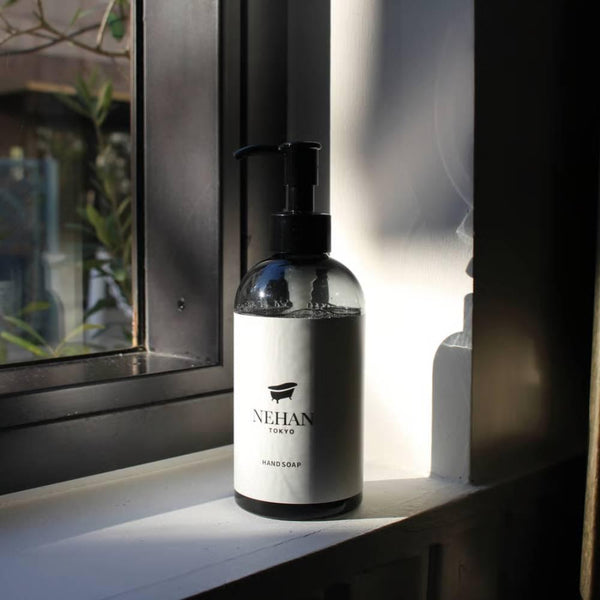 Nehan Tokyo Premium Essential Oil Hand Soap Woody Scent 240ml