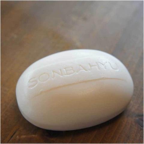 Son Bahyu Horse Oil Bar Soap Hinoki Cypress Fragrance 85g