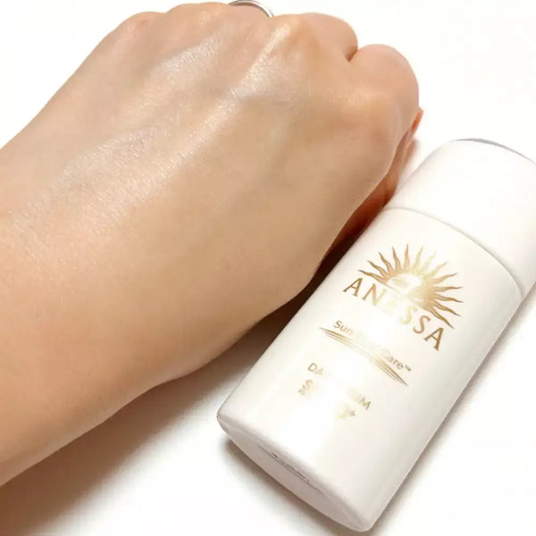 Anessa Day Serum Brightening Tone Up Sunscreen SPF50+ 30ml
